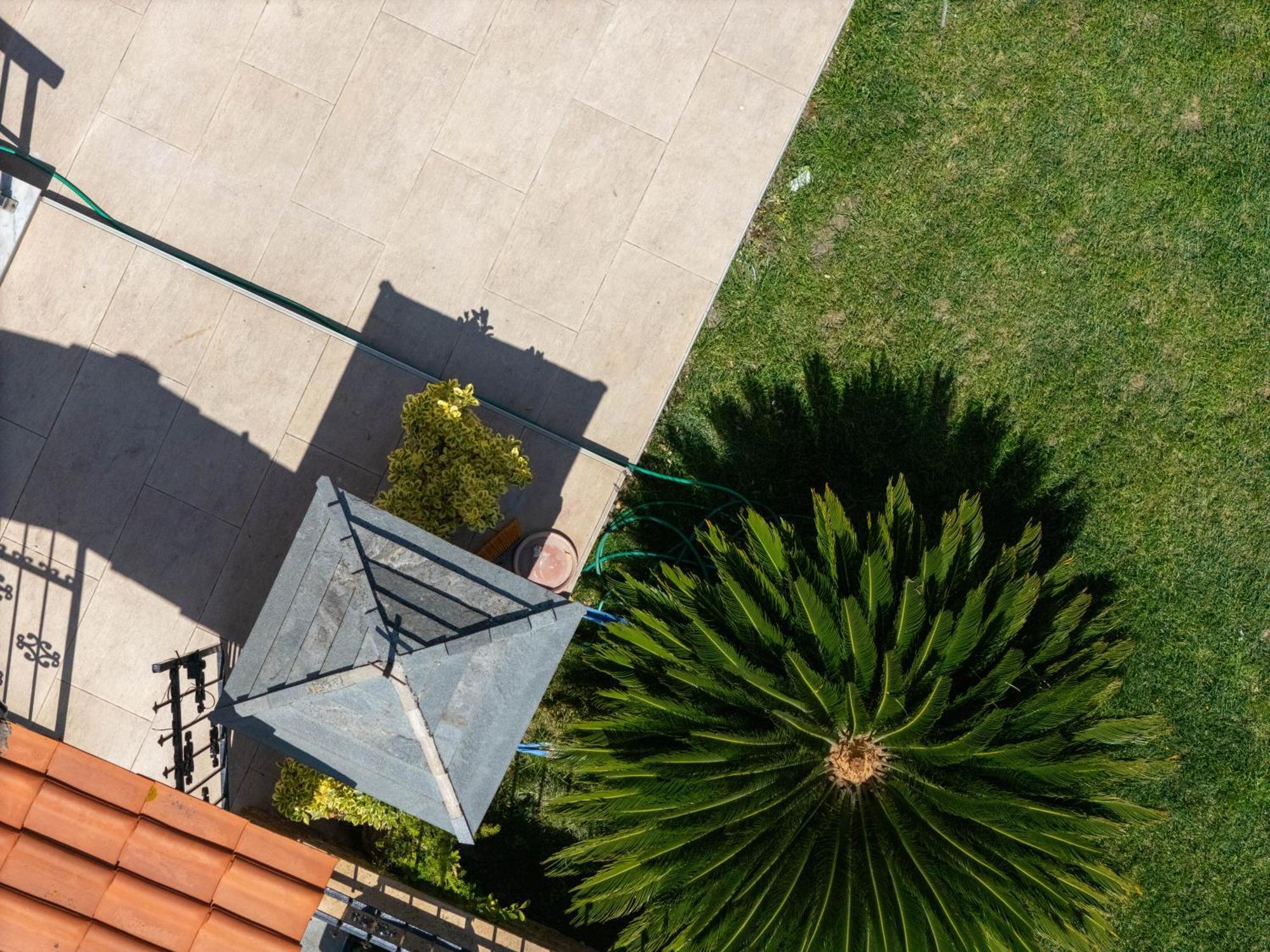 Aigli Luxury Studios Nea Roda Exterior photo