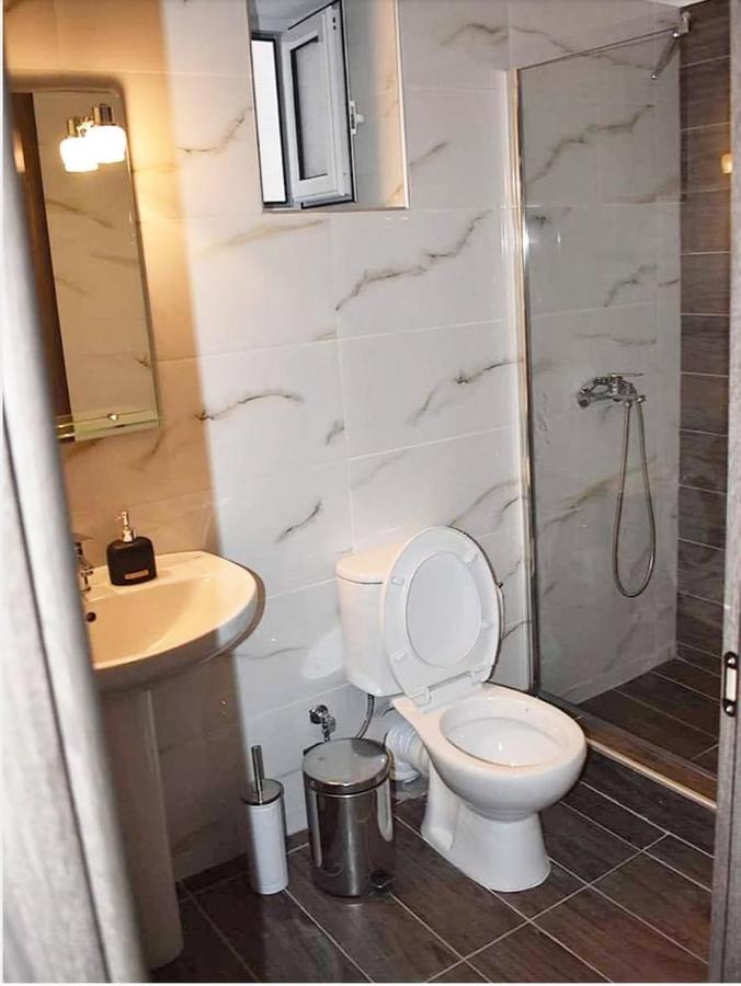Aigli Luxury Studios Nea Roda Exterior photo